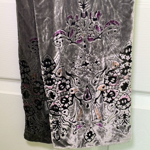 Kenneth Cole Reaction Velvet scarf - Picture 2 of 6